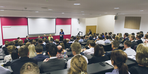 Lectures Difference Between Lectures Seminars More Uni Compare